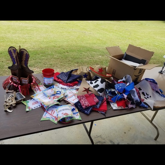 Farm party supplies - Picture 1 of 2